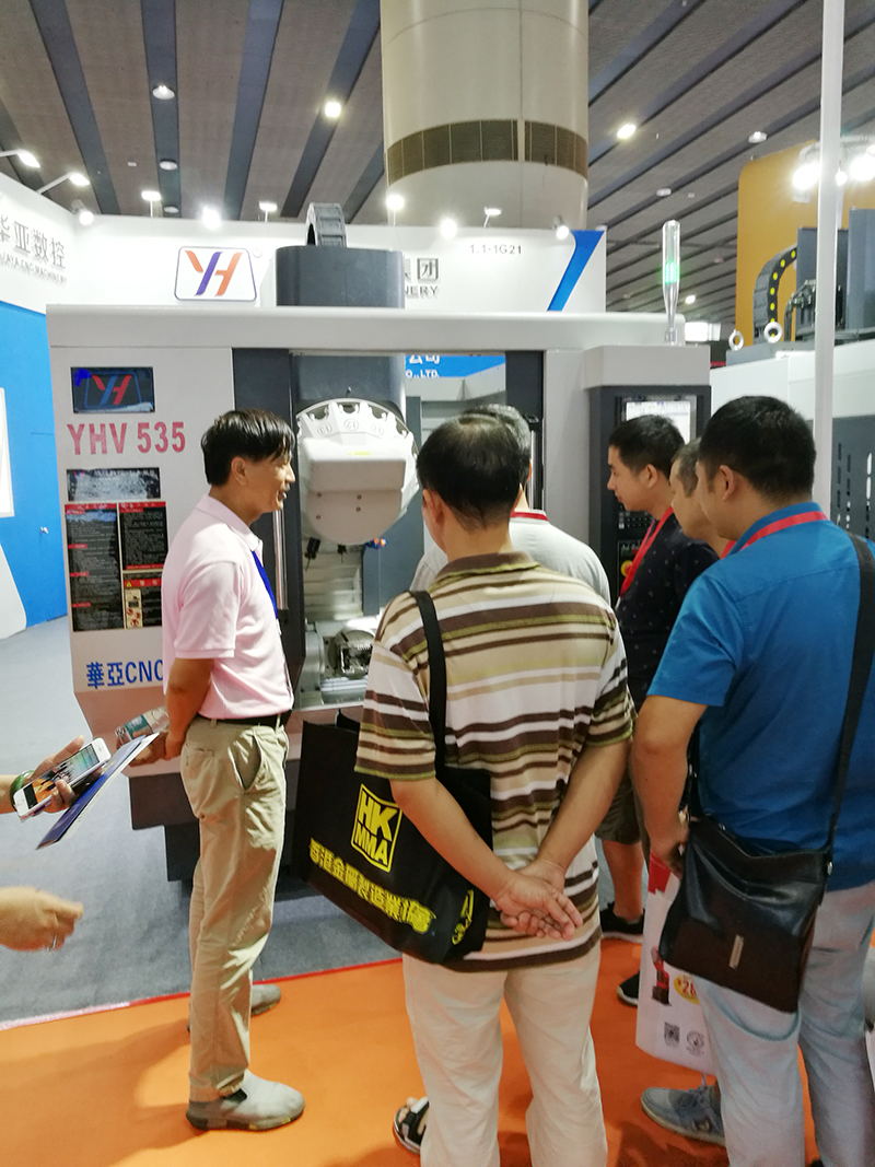 2019廣東工博會(huì)華亞數(shù)控現(xiàn)場(chǎng)照片 (2).jpg